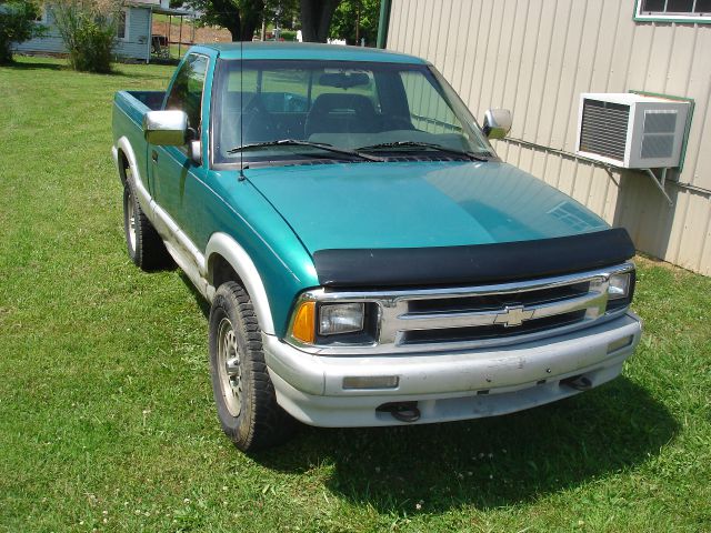 1995 Chevrolet S10 1500 LT 4WD