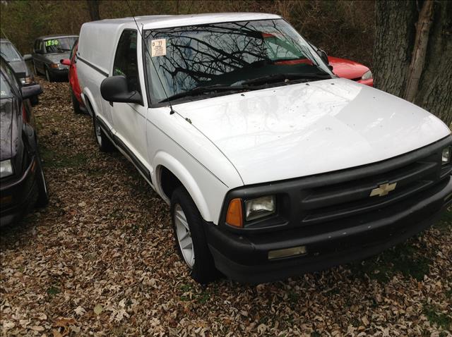 1996 Chevrolet S10 Supercrew-short-limited-nav-22 INCH Rims-1 Owner