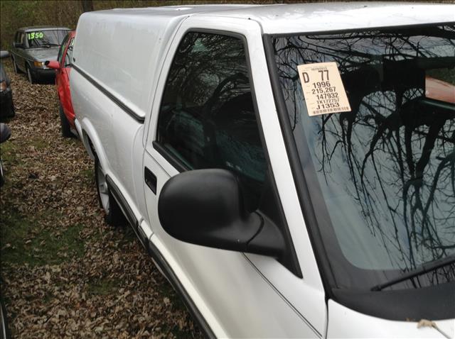 1996 Chevrolet S10 Supercrew-short-limited-nav-22 INCH Rims-1 Owner