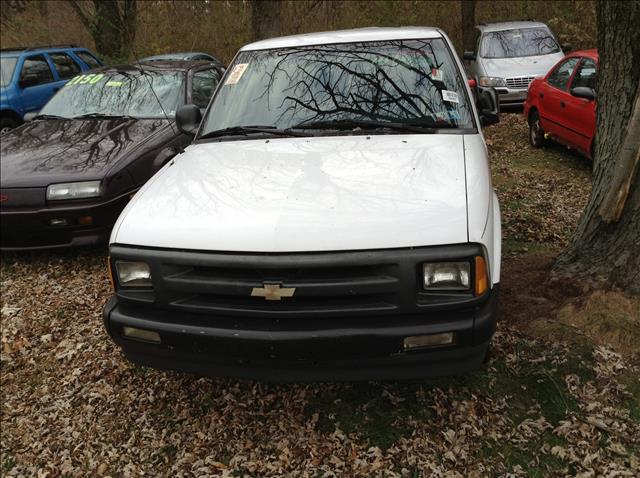 1996 Chevrolet S10 Supercrew-short-limited-nav-22 INCH Rims-1 Owner