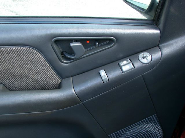 1997 Chevrolet S10 Handicap Lift And Control Leg 1 Owner