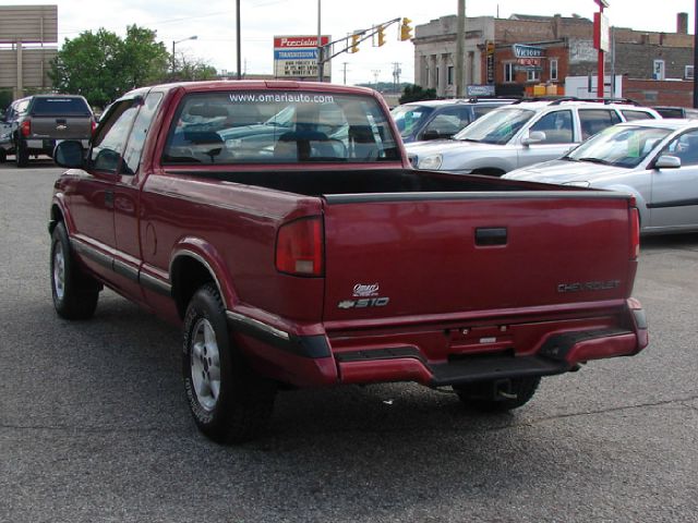 1997 Chevrolet S10 Handicap Lift And Control Leg 1 Owner