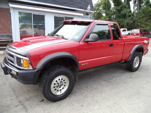 1997 Chevrolet S10 Handicap Lift And Control Leg 1 Owner