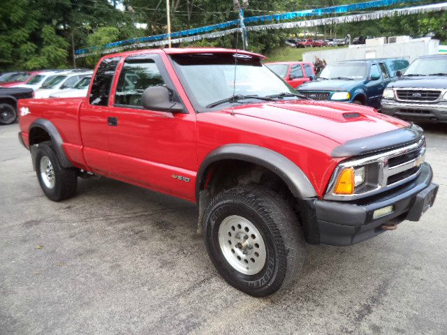 1997 Chevrolet S10 Handicap Lift And Control Leg 1 Owner