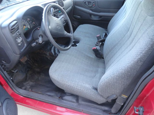 1998 Chevrolet S10 T Chairs