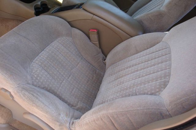 1998 Chevrolet S10 4dr Sdn Auto GLS w/XM