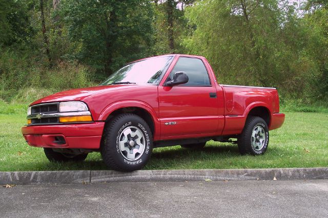 1998 Chevrolet S10 S, Just Serviced, Navigation, NEW Tires