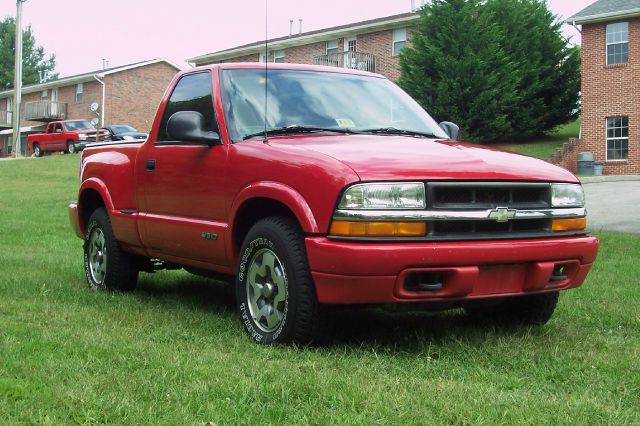 1998 Chevrolet S10 S, Just Serviced, Navigation, NEW Tires