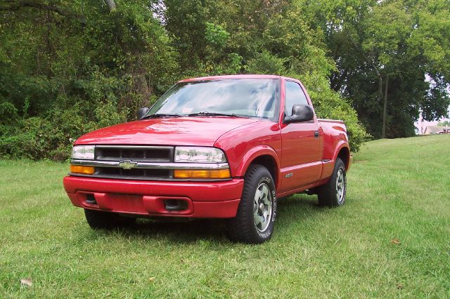 1998 Chevrolet S10 S, Just Serviced, Navigation, NEW Tires