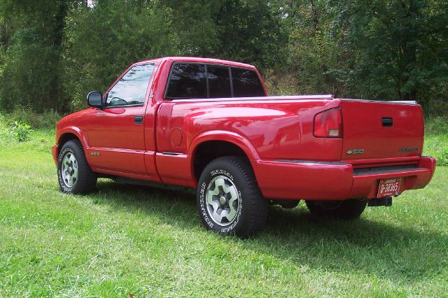 1998 Chevrolet S10 S, Just Serviced, Navigation, NEW Tires