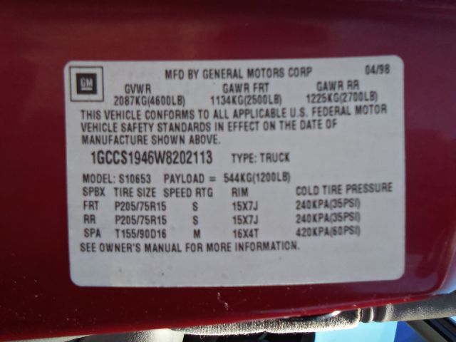 1998 Chevrolet S10 4dr Sdn Auto GLS w/XM