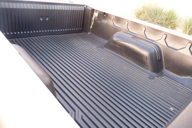 1998 Chevrolet S10 4dr Sdn Auto GLS w/XM