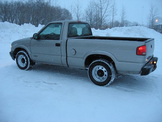 1998 Chevrolet S10 T Chairs