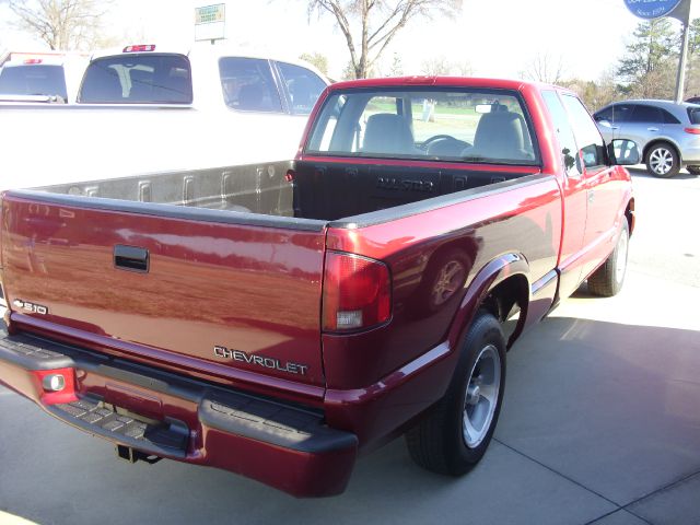 1999 Chevrolet S10 4dr Sdn Auto GLS w/XM