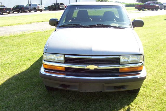 1999 Chevrolet S10 Handicap Lift And Control Leg 1 Owner
