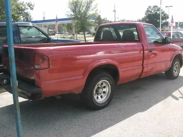 1999 Chevrolet S10 Short Box Standard