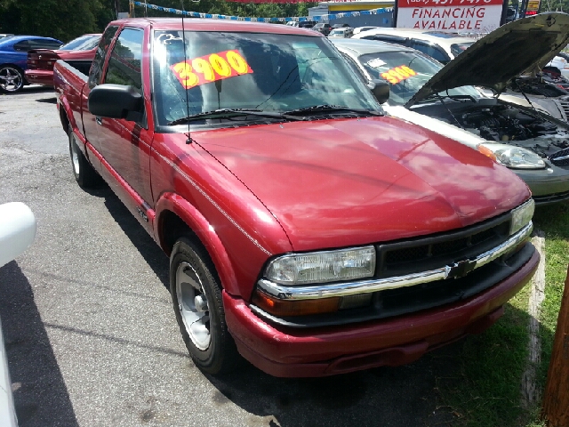 1999 Chevrolet S10 4dr Sdn Auto GLS w/XM