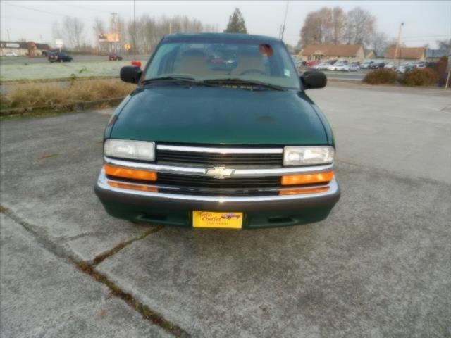 1999 Chevrolet S10 XLT 2WD