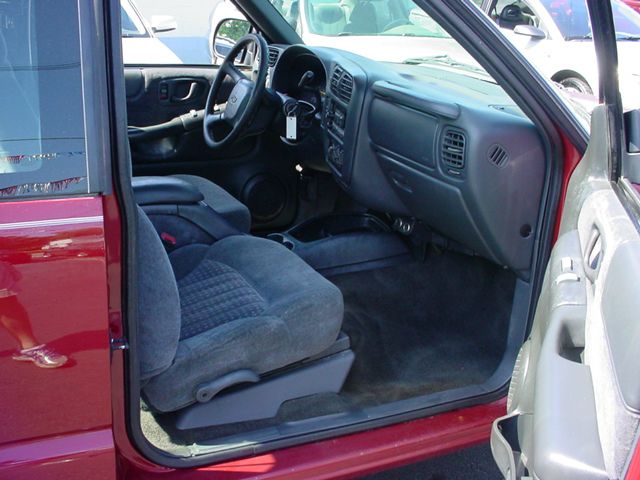 2000 Chevrolet S10 Handicap Lift And Control Leg 1 Owner