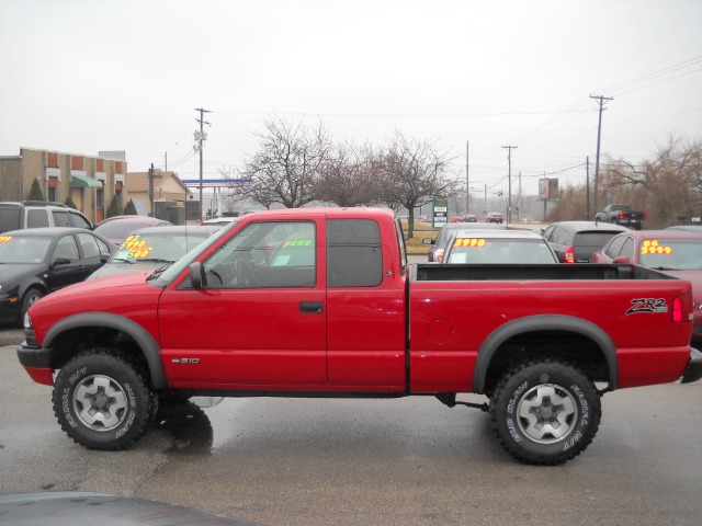2000 Chevrolet S10 Unknown