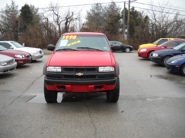2000 Chevrolet S10 Unknown