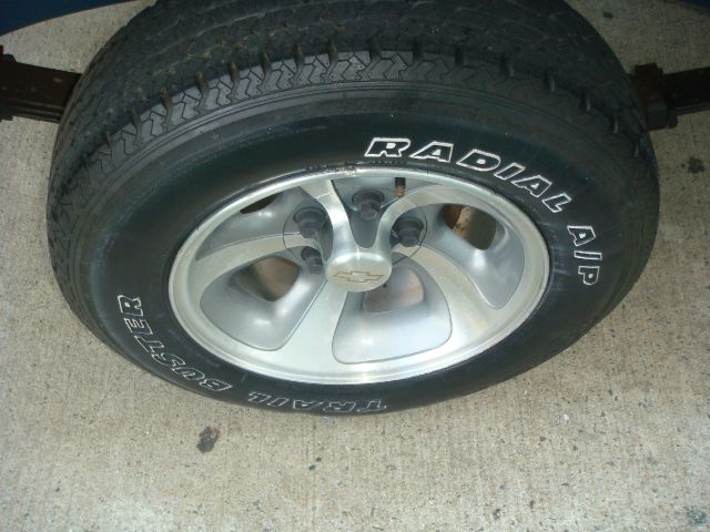 2000 Chevrolet S10 4dr Sdn Auto GLS w/XM