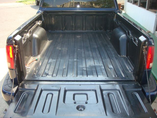 2000 Chevrolet S10 4dr Sdn Auto GLS w/XM