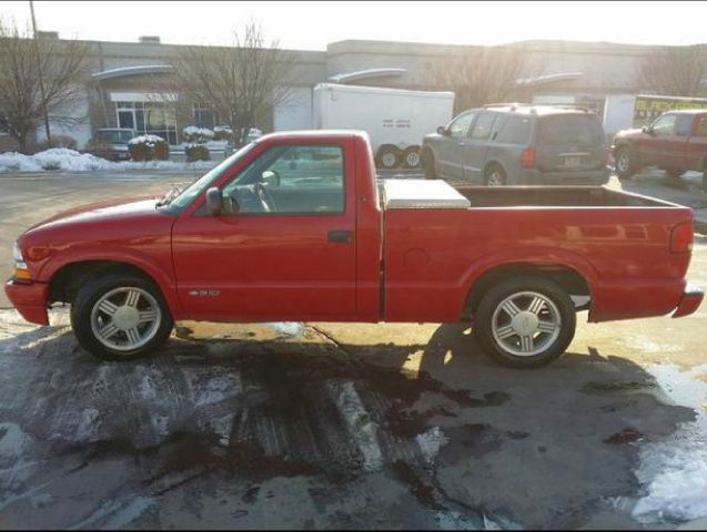 2000 Chevrolet S10 4dr SR5 V8 Auto 4WD