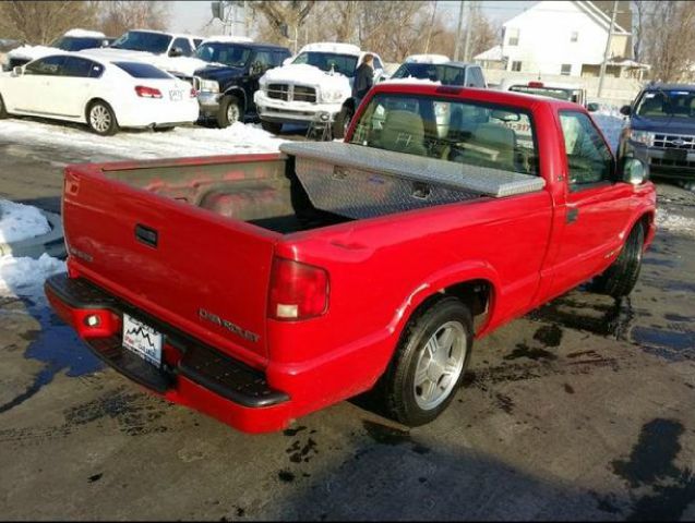 2000 Chevrolet S10 4dr SR5 V8 Auto 4WD