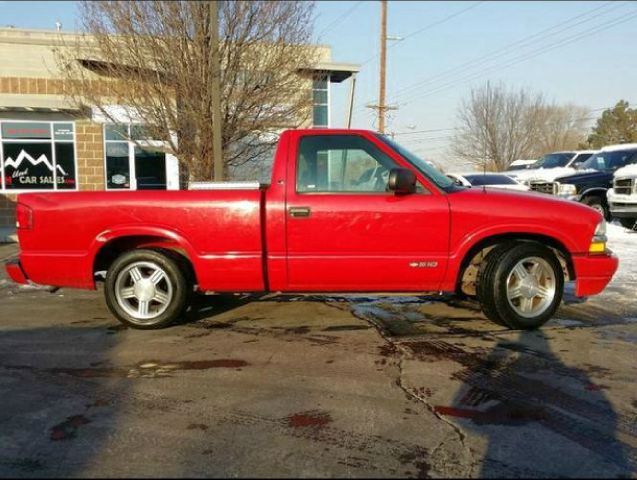 2000 Chevrolet S10 4dr SR5 V8 Auto 4WD