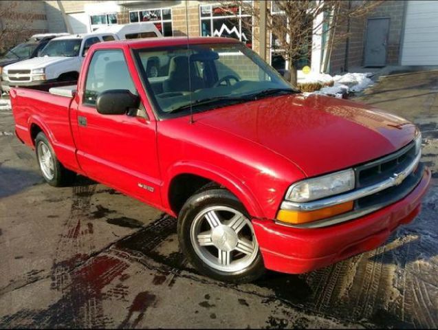 2000 Chevrolet S10 4dr SR5 V8 Auto 4WD