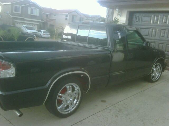2000 Chevrolet S10 Unknown