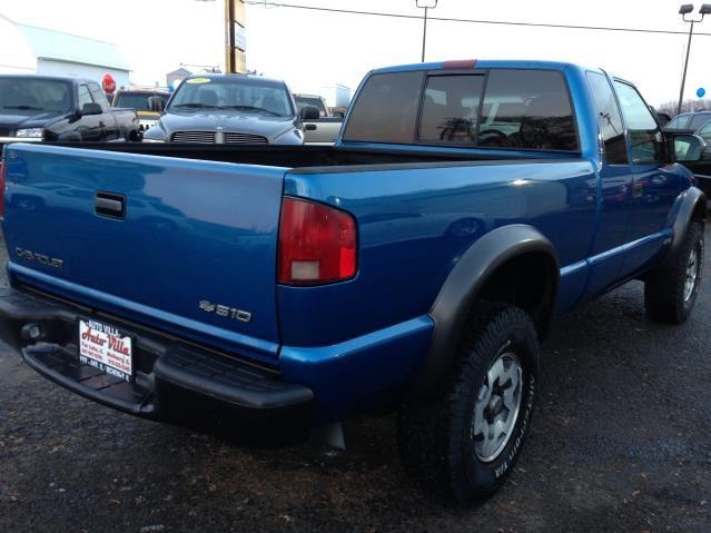 2000 Chevrolet S10 Unknown