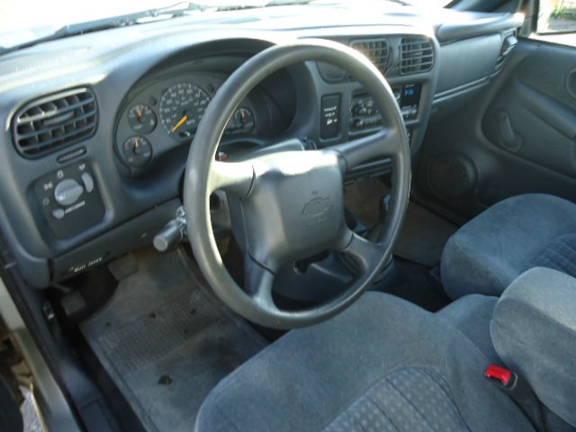 2000 Chevrolet S10 4dr SR5 V8 Auto 4WD