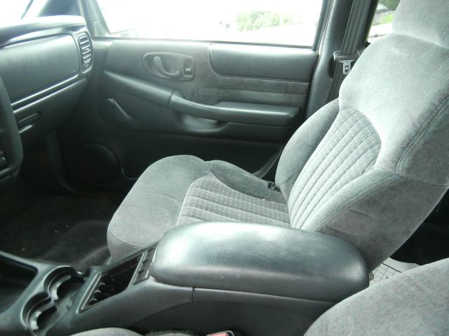 2000 Chevrolet S10 4dr Sdn Auto GLS w/XM