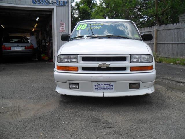 2000 Chevrolet S10 Crew Cab 4WD