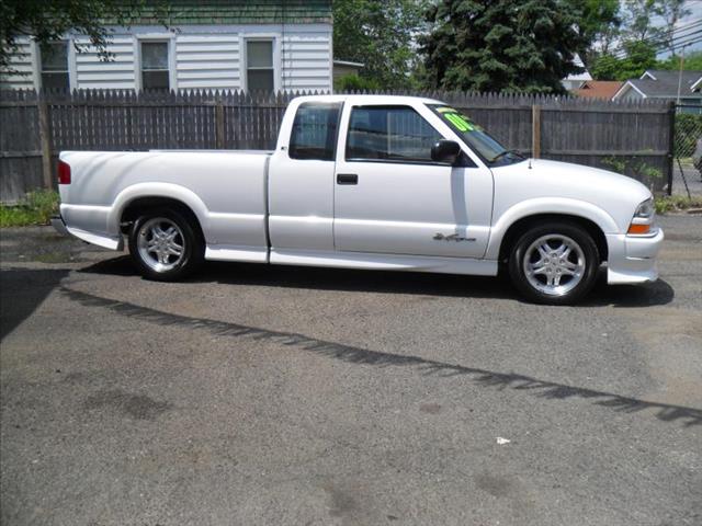 2000 Chevrolet S10 Crew Cab 4WD