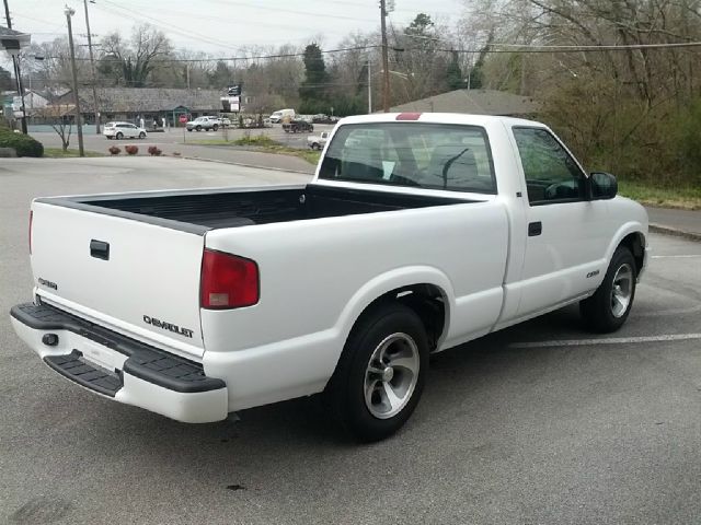 2000 Chevrolet S10 4dr Sdn Auto GLS w/XM