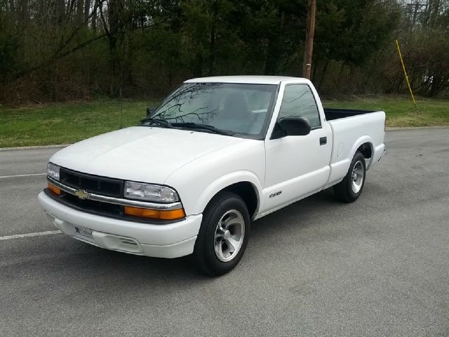 2000 Chevrolet S10 4dr Sdn Auto GLS w/XM