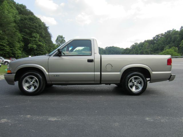 2000 Chevrolet S10 4dr SR5 V8 Auto 4WD