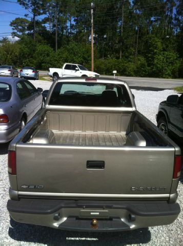 2000 Chevrolet S10 4dr Sdn Auto GLS w/XM