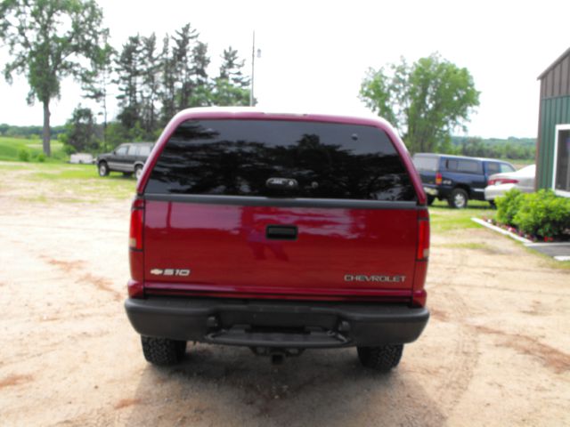 2000 Chevrolet S10 3.5 SE Coupe