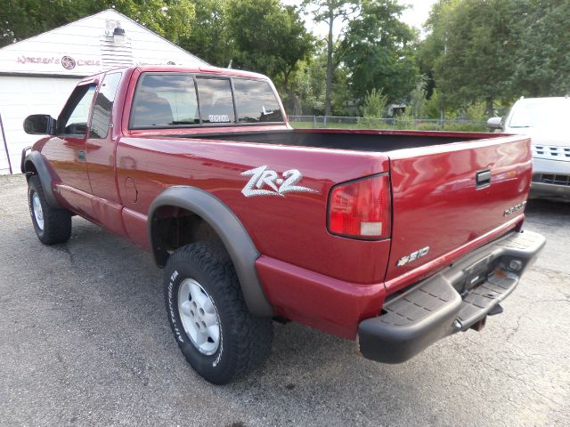 2000 Chevrolet S10 GTOS WGN GLT W/sunroof