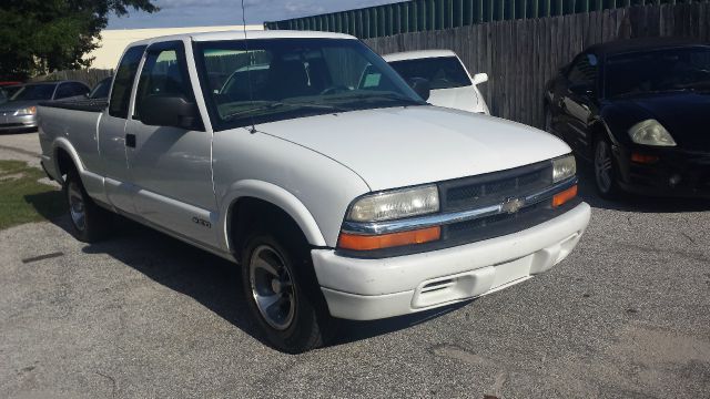 2000 Chevrolet S10 4dr Sdn Auto GLS w/XM