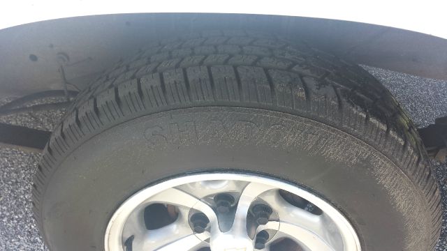 2000 Chevrolet S10 4dr Sdn Auto GLS w/XM