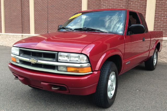 2000 Chevrolet S10 Signature Premium