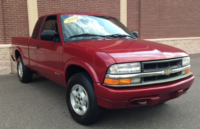 2000 Chevrolet S10 Signature Premium