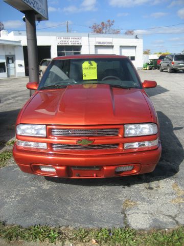 2000 Chevrolet S10 4dr Sdn Auto GLS w/XM