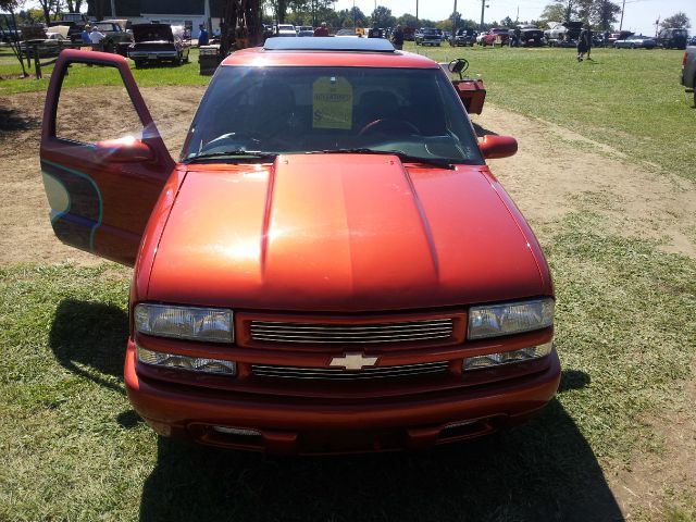 2000 Chevrolet S10 4dr Sdn Auto GLS w/XM
