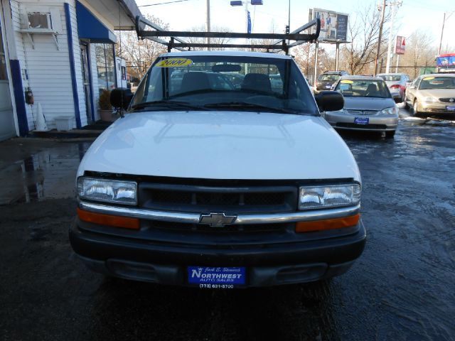 2000 Chevrolet S10 4dr Sdn Auto GLS w/XM